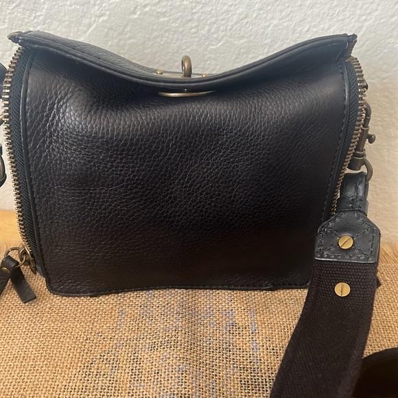 J. CREW Leather Crossbody Bucket Bag - Picture 6 of 17
